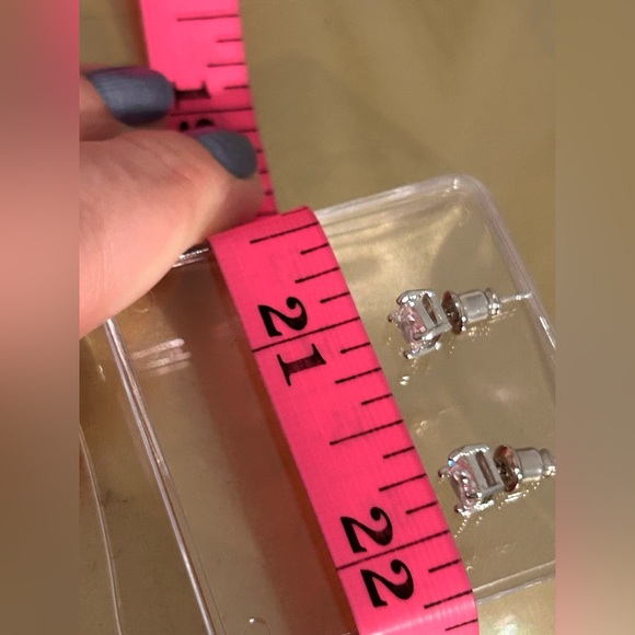 CZ and silver stud earrings NWOT - Picture 11 of 15